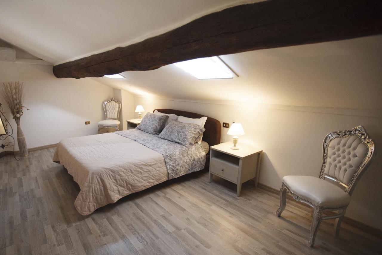 Divina Vita Apartments Варенна Екстер'єр фото