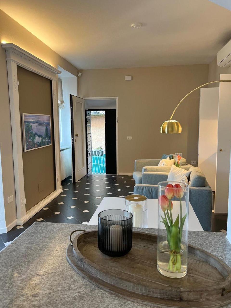 Divina Vita Apartments Варенна Екстер'єр фото